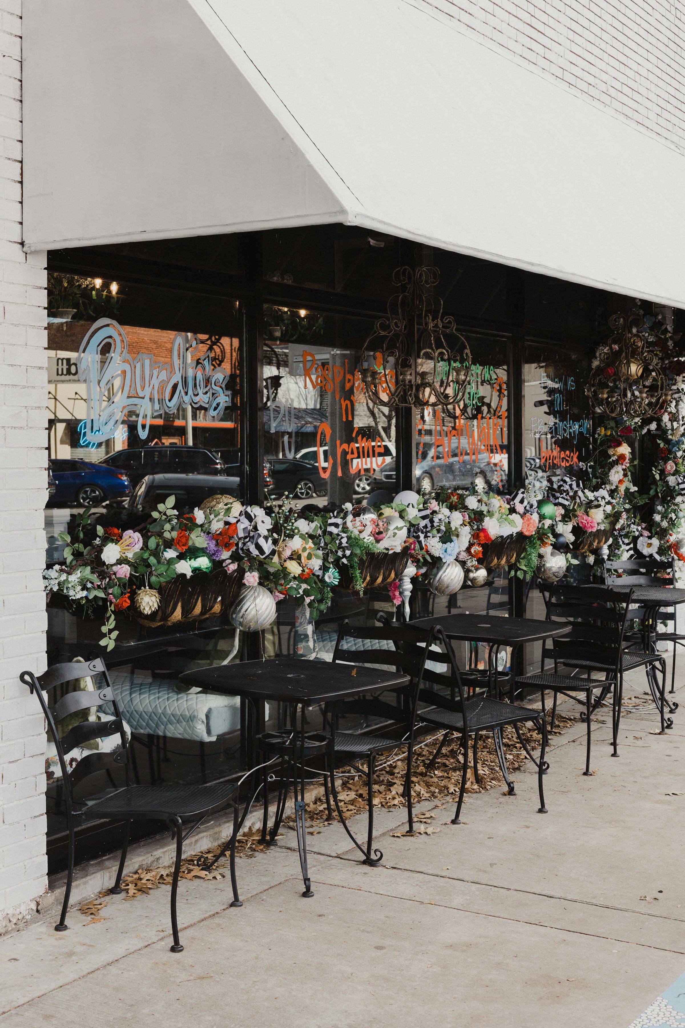 A Birmingham, Alabama small business storefront